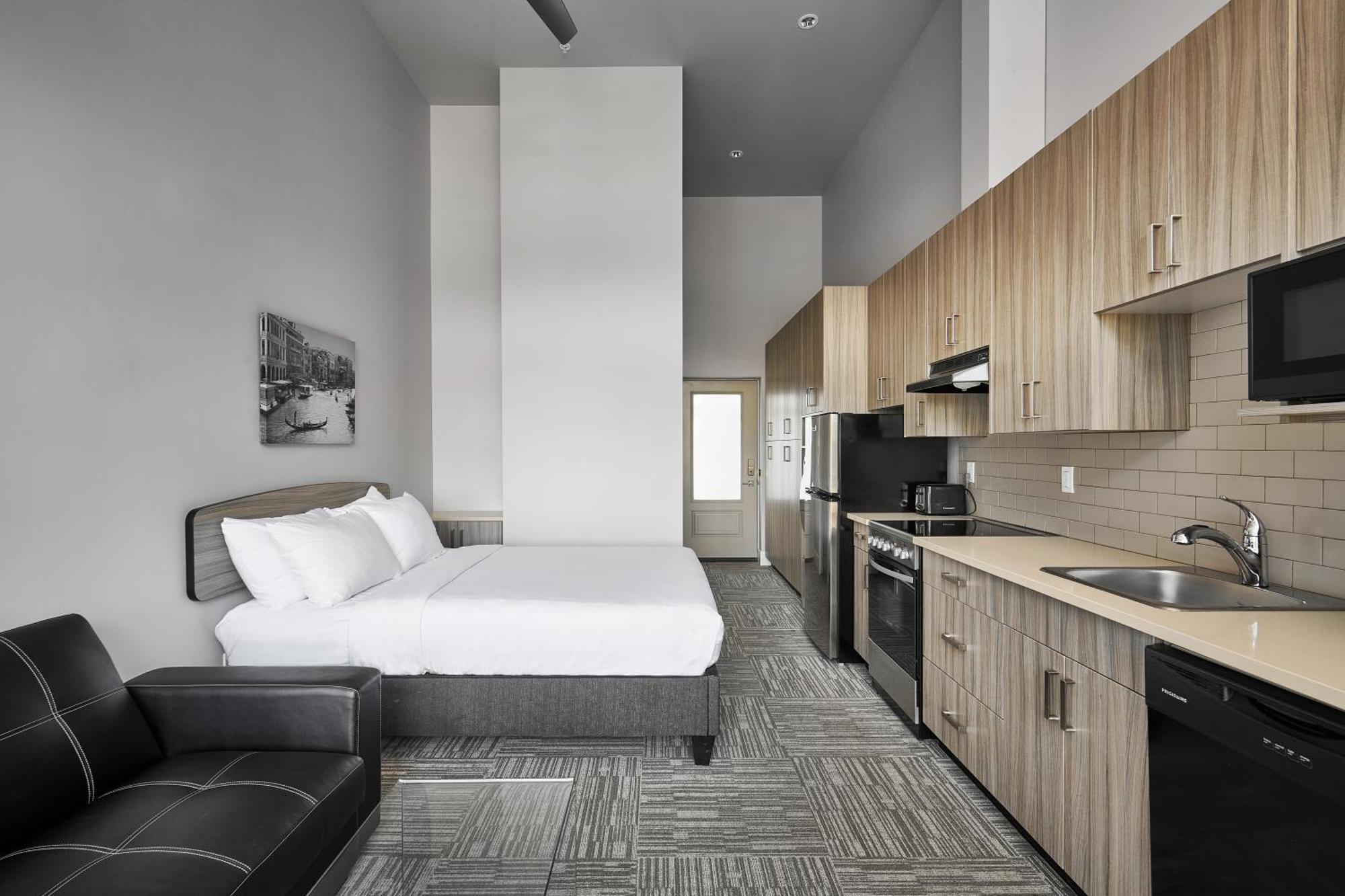 Solo Suites Langford Εξωτερικό φωτογραφία