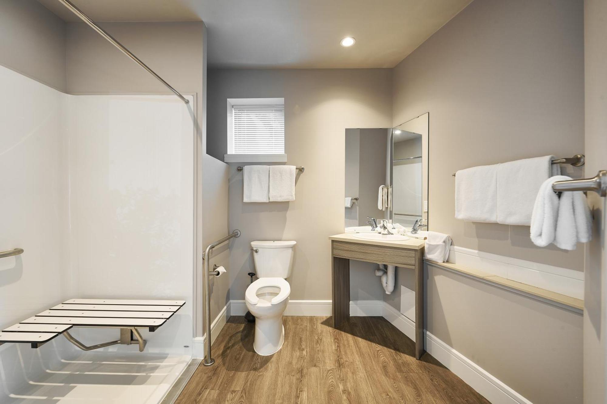 Solo Suites Langford Εξωτερικό φωτογραφία