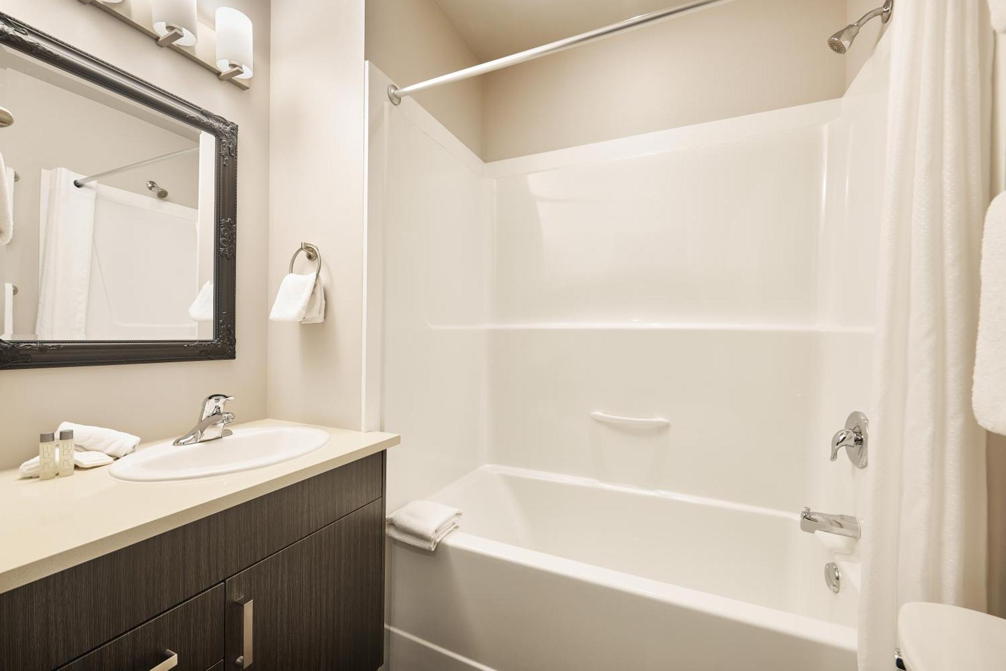 Solo Suites Langford Εξωτερικό φωτογραφία